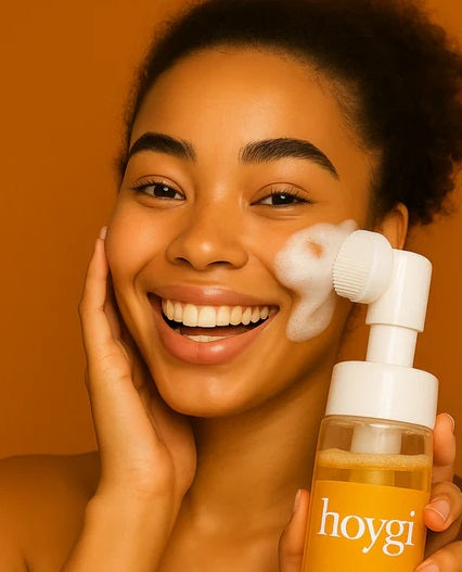Limpiador facial espumoso de cúrcuma